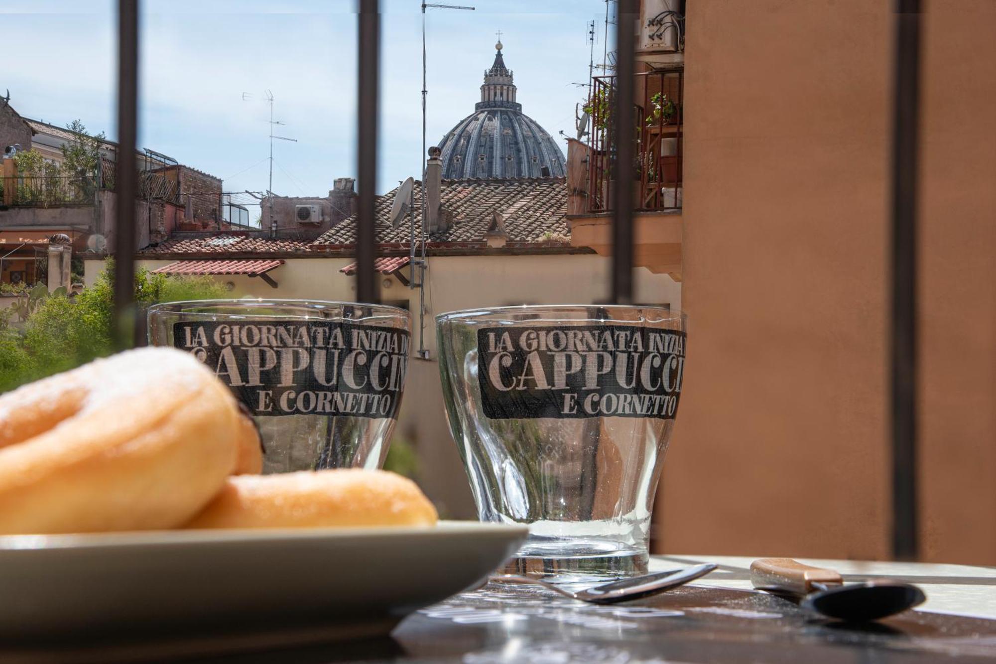 Vatican Boutique Apartment With St Peters Dome View Rome Exterior photo